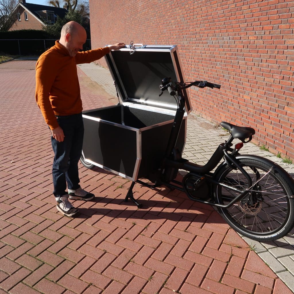 Bicycle man - bedrijfs bakfiets 100% geregeld hoge kwaliteit